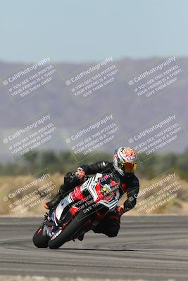 media/Oct-13-2025-Moto Forza (Mon) [[a66d839500]]/4-C Group/Session 3 (Turn 16)/